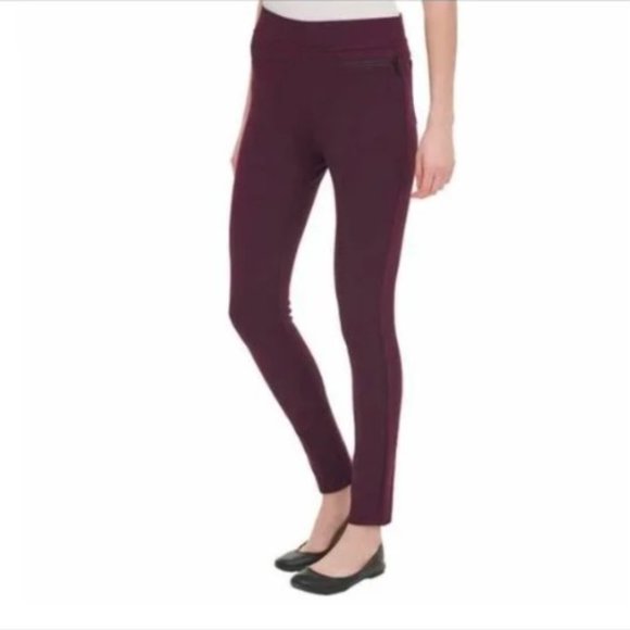 Dkny Pants - ⭐️SALE 3/$20⭐️DKNY Burgundy/Wine Ponte Pull on Pants
